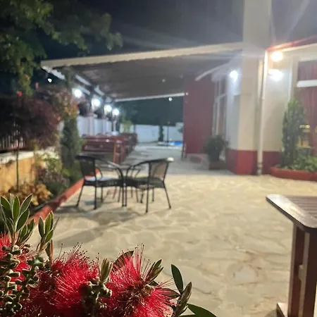 Хотел Централ מלון קיטן
